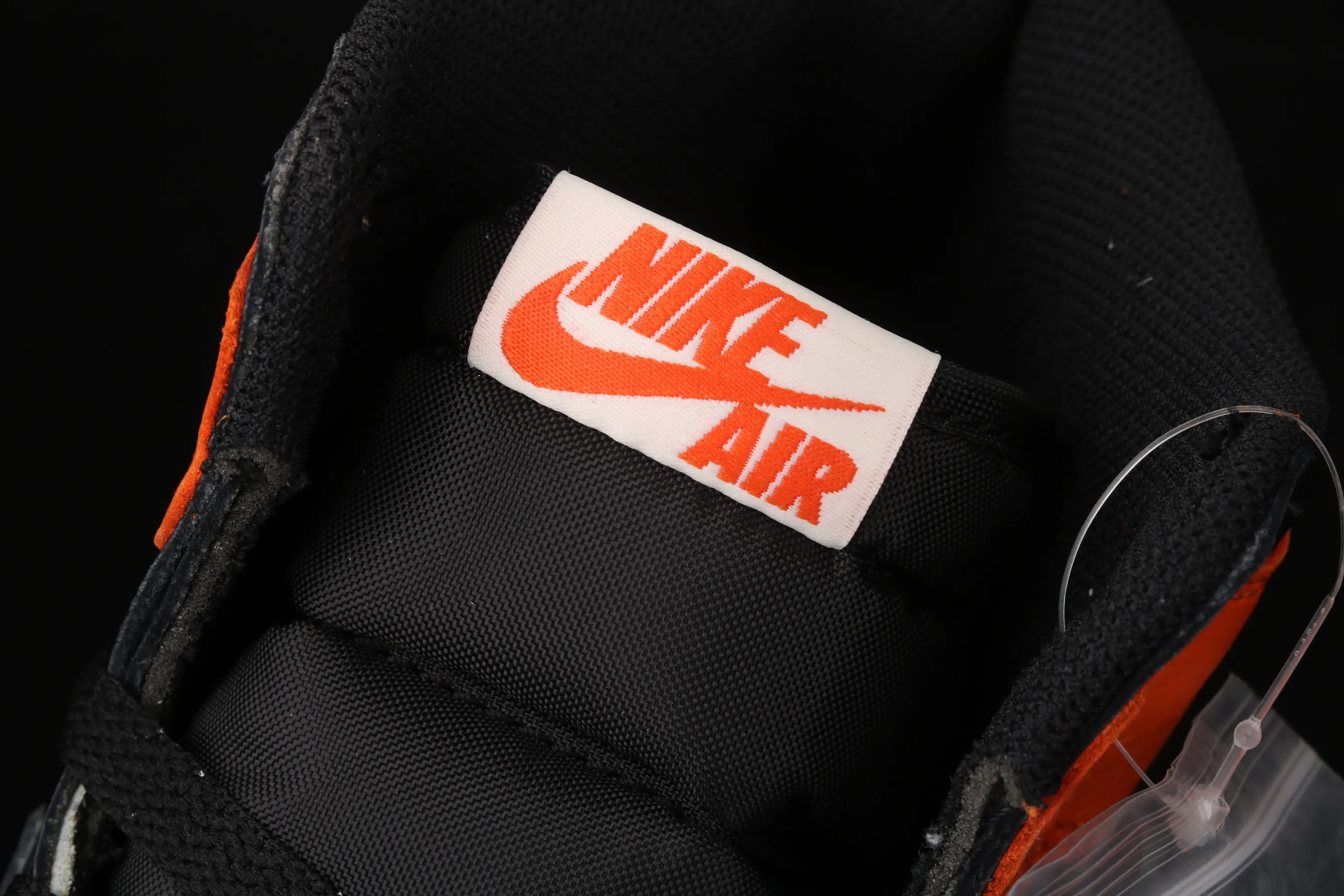 All categories Air Jordan Jordan series basketball shoes Air Jordan 1 High pure original version Air Jordan 1 Retro High OG AJ1 Joe 1 black orange white smashed backboard 555088-005